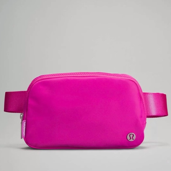 lululemon athletica Handbags - NWT Lululemon Everywhere Belt Bag 1L PINK